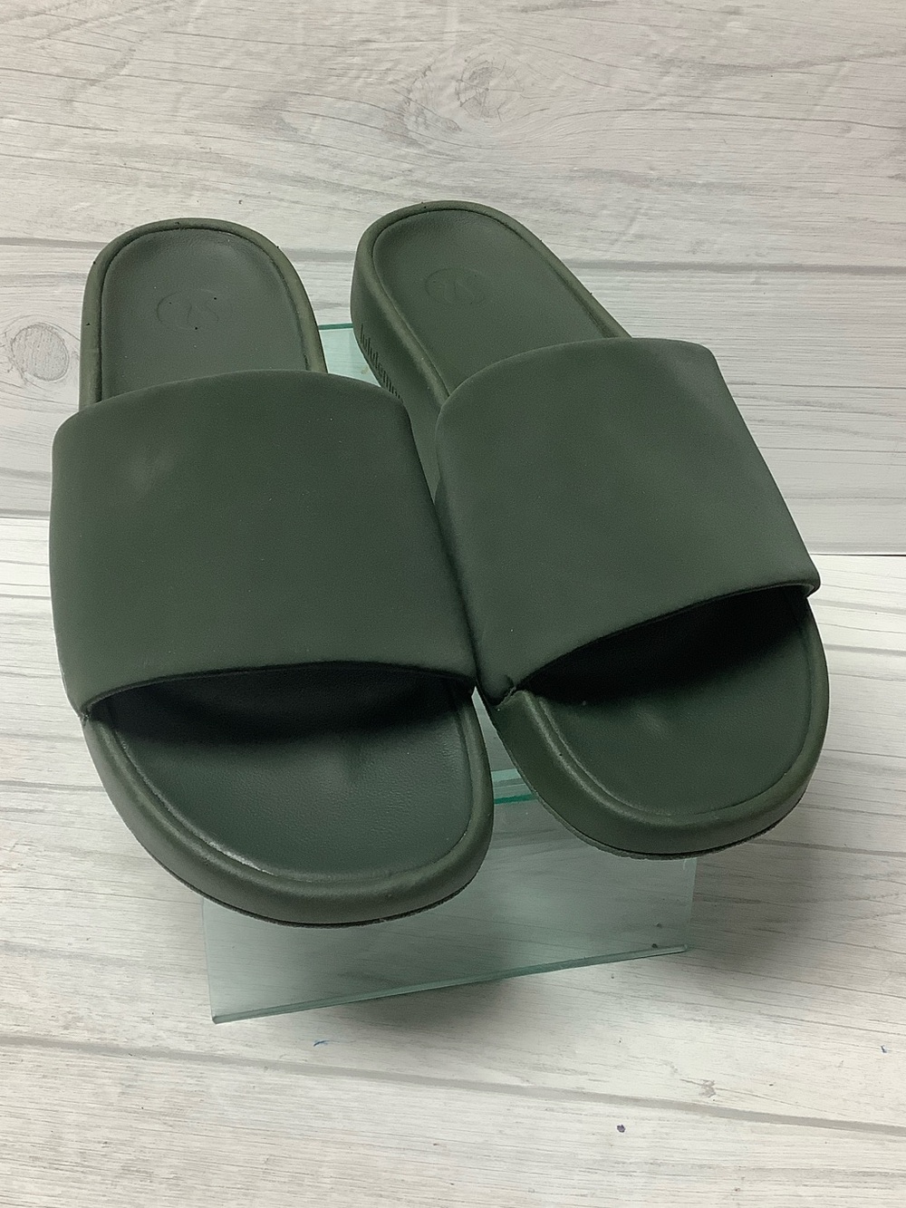 Men’s Lululemon Slide Sandals